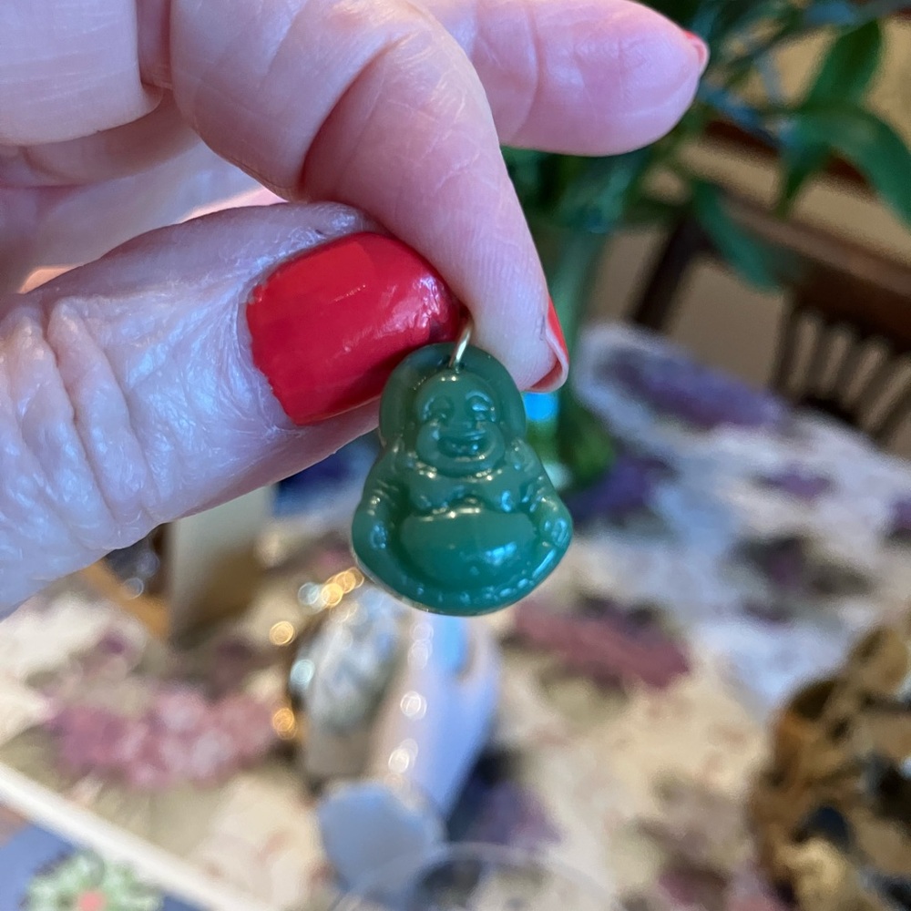 Jade Happy Buddha seated on 16” gold chain - Picture 6 of 6